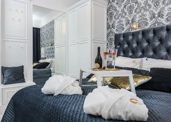 Golden Fish - New Apartment - Old Town